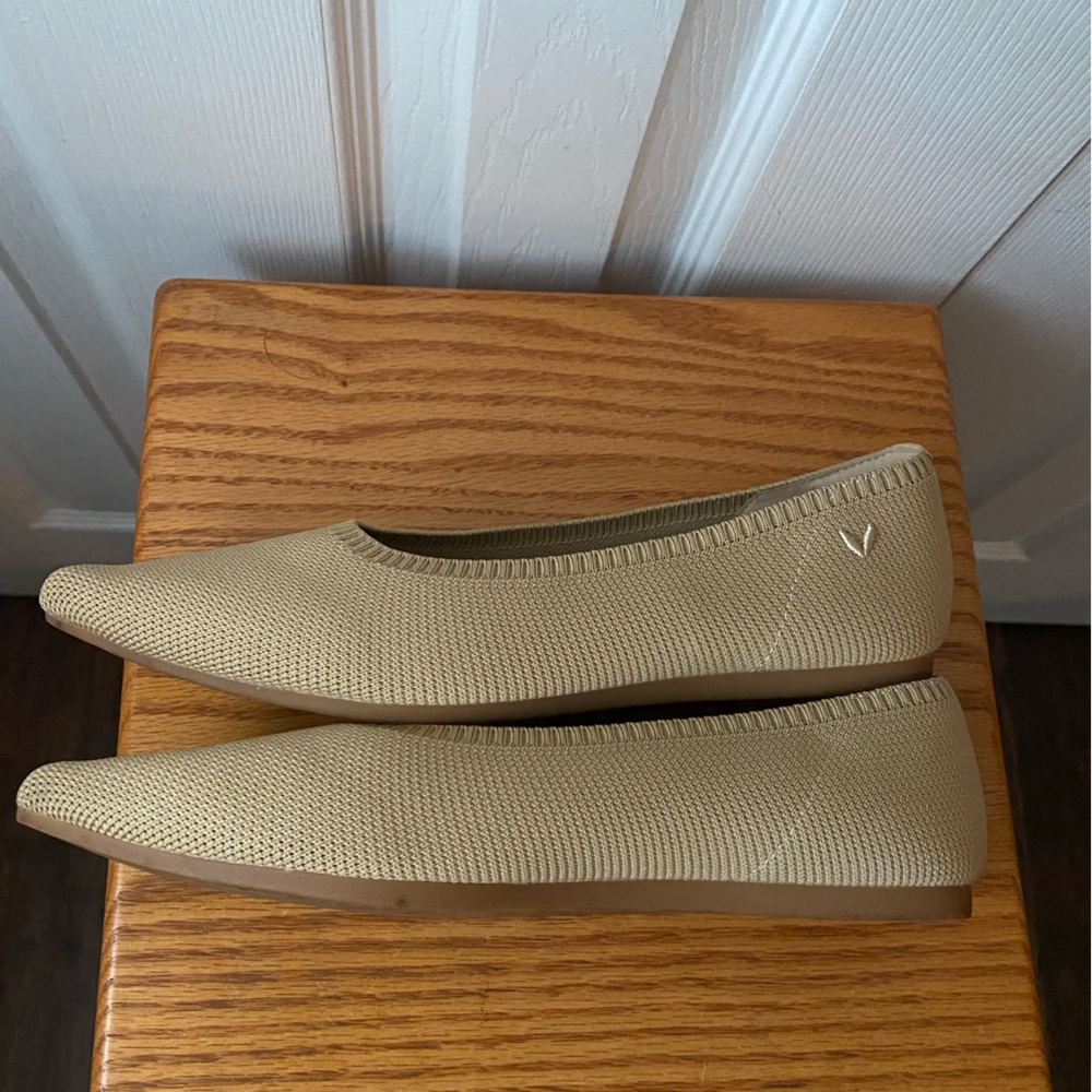 VIVIAIA Aria Walker Nutmeg Tan Lightweight Pointed Toe Ballet Flats 39.5 (8.5 US - Picture 4 of 9